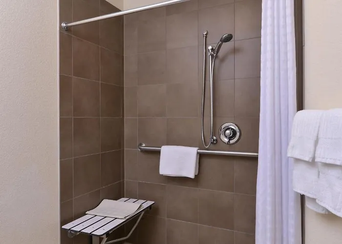 Candlewood By Ihg Hotel