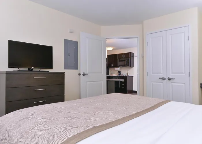 Candlewood By Ihg