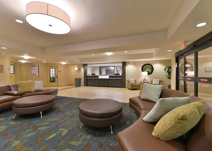 Candlewood By Ihg 3*
