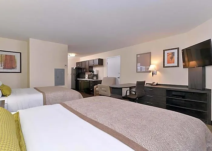 Candlewood By Ihg 3*