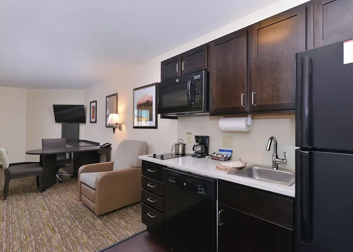 Candlewood By Ihg
