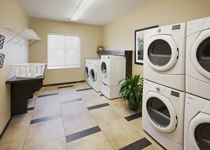 Candlewood By Ihg Hotel